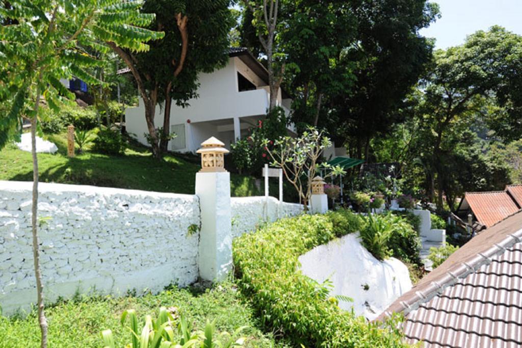 Karon Cliff Contemporary Boutique Bungalows Hotel Exterior photo