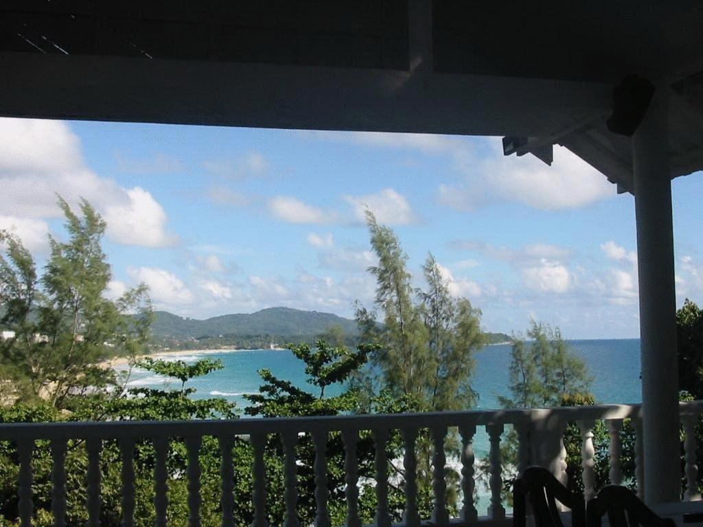 Karon Cliff Contemporary Boutique Bungalows Hotel Exterior photo